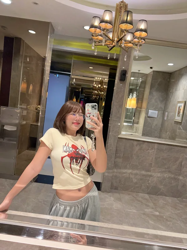พลอยหมวย
