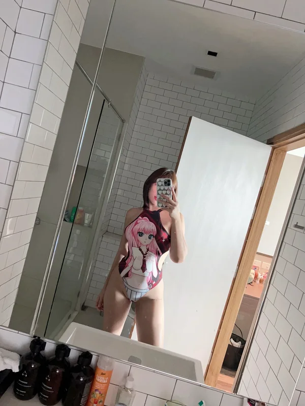 พลอยหมวย